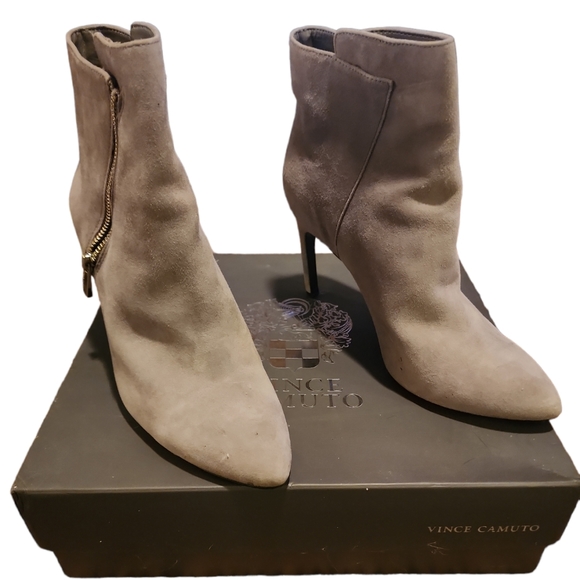 Vince Camuto Shoes - NEW Vince Camuto leather bootie